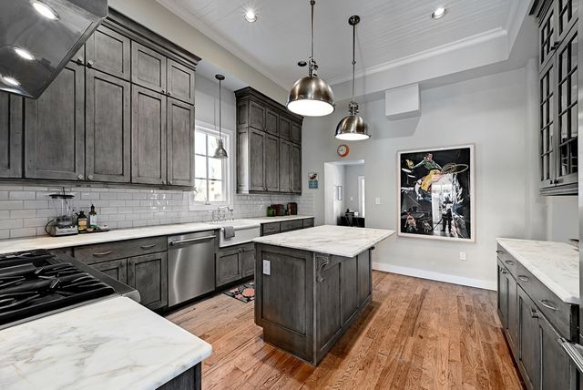 405 N Austin St, Marfa, TX 79843