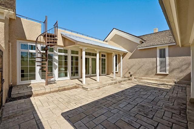 405 N Austin St, Marfa, TX 79843