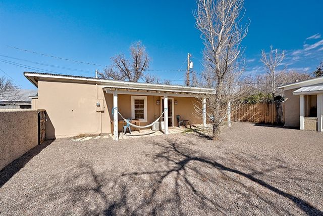 405 N Austin St, Marfa, TX 79843
