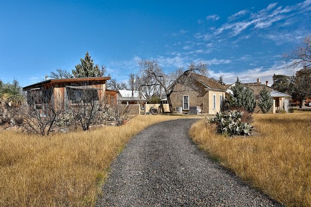 405 N Austin St, Marfa, TX 79843