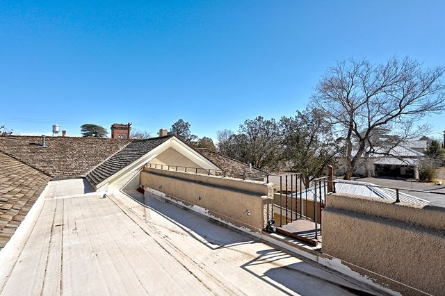 405 N Austin St, Marfa, TX 79843