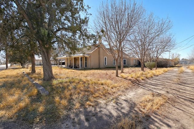 405 N Austin St, Marfa, TX 79843