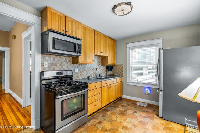 1893 Douglass Blvd, Louisville, KY 40205