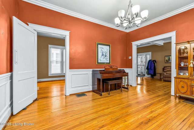 1893 Douglass Blvd, Louisville, KY 40205