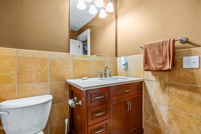 1893 Douglass Blvd, Louisville, KY 40205