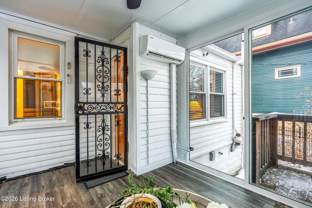 1893 Douglass Blvd, Louisville, KY 40205