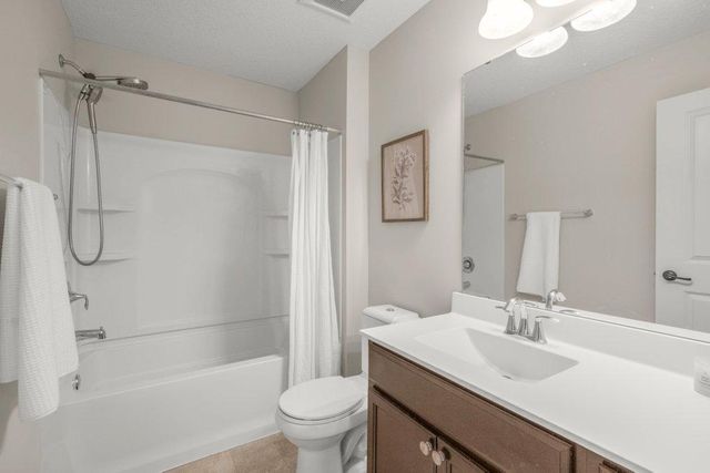 7575 Larabee Avenue NE, Otsego, MN 55301