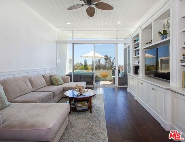 16601 Marquez Avenue 304, Pacific Palisades (los Angeles), CA 90272