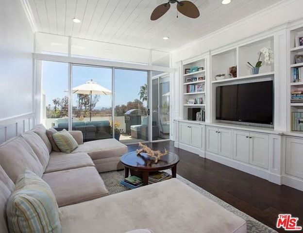 16601 Marquez Avenue 304, Pacific Palisades (los Angeles), CA 90272