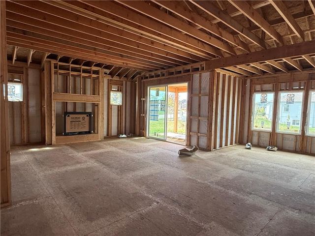 18508 Pawnee Lane, Overland Park, KS 66085