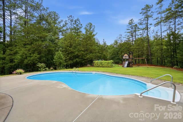 1150 Oak Trail Circle, Concord, NC 28025