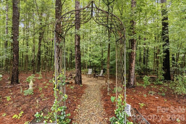 1150 Oak Trail Circle, Concord, NC 28025