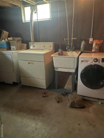 12832 Terry Street, Detroit, MI 48227