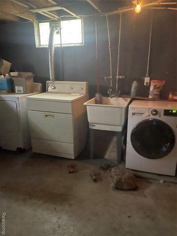 12832 Terry Street, Detroit, MI 48227