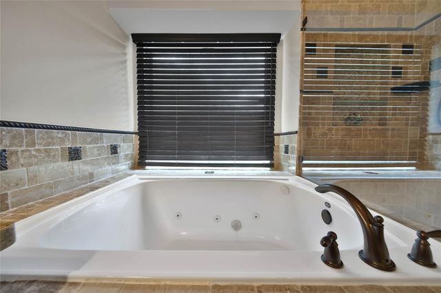 6710 High Knoll Drive, Sugar Land, TX 77479