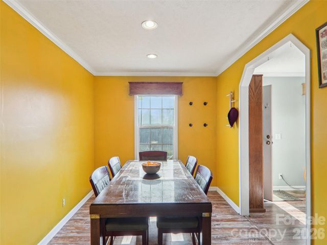 3195 N Clear Creek Road, Hendersonville, NC 28792