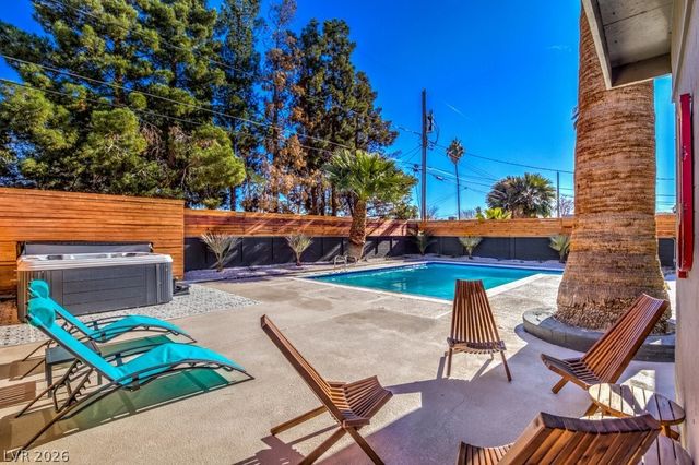 2109 Santa Ynez Drive, Las Vegas, NV 89104