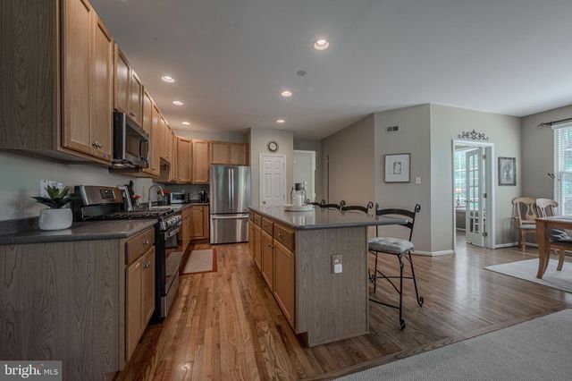 274 CHERRY LN #32, Kennett Square, PA 19348
