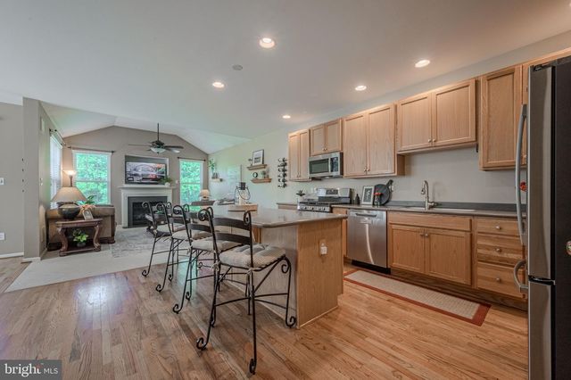 274 CHERRY LN #32, Kennett Square, PA 19348