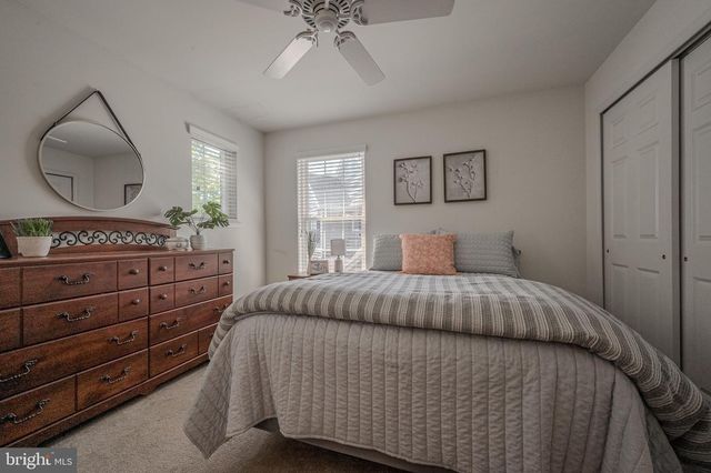 274 CHERRY LN #32, Kennett Square, PA 19348