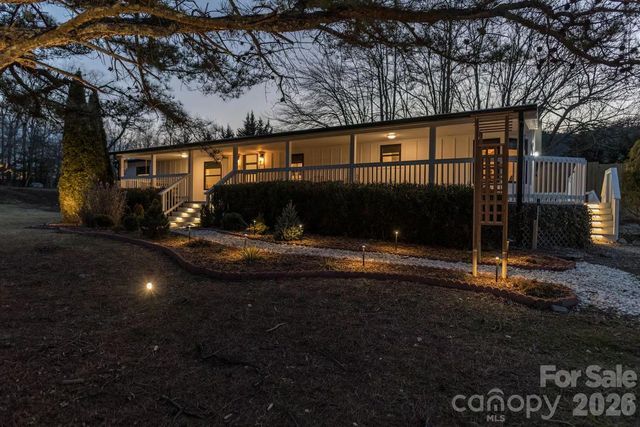 2 Shady Oak Lane, Arden, NC 28704