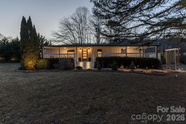 2 Shady Oak Lane, Arden, NC 28704