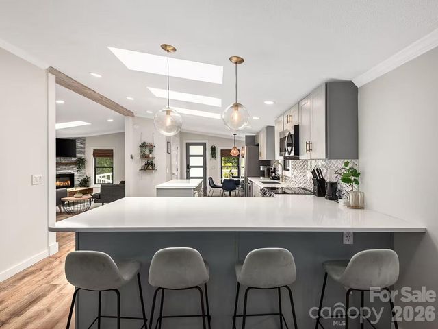 2 Shady Oak Lane, Arden, NC 28704