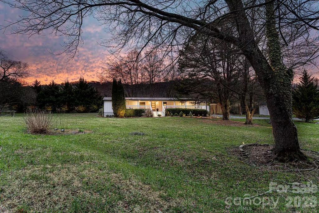 2 Shady Oak Lane, Arden, NC 28704