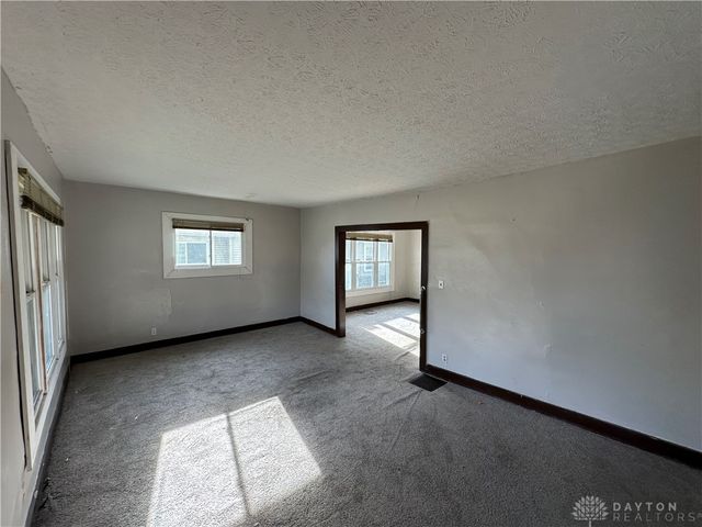 845 Osmond Avenue, Dayton, OH 45402