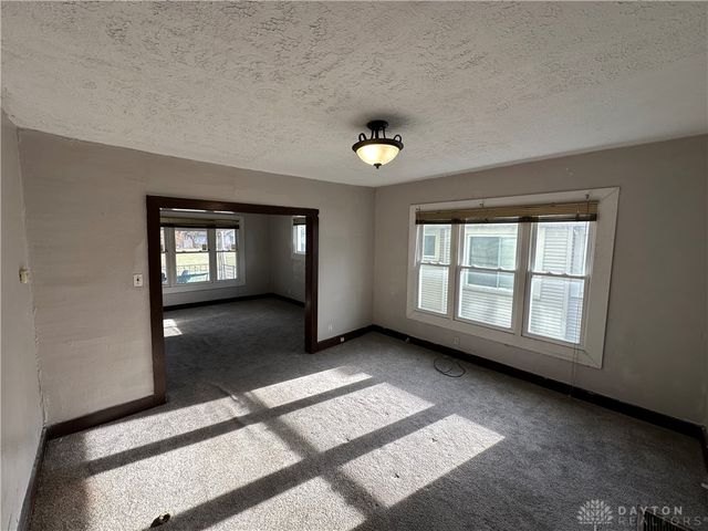 845 Osmond Avenue, Dayton, OH 45402