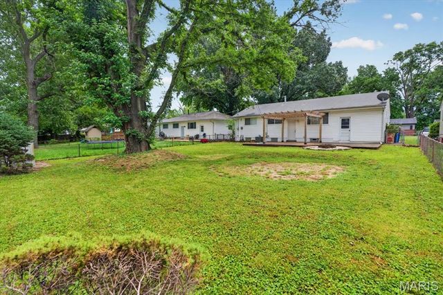 795 Babler Drive, Florissant, MO 63031