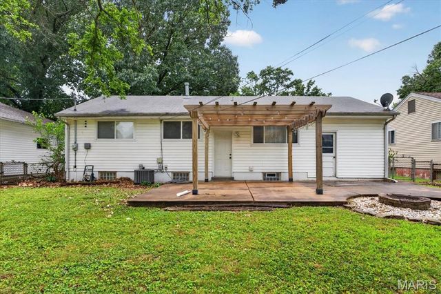 795 Babler Drive, Florissant, MO 63031