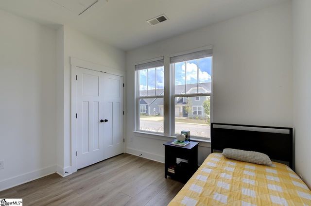 106 Moorish Circle, Fountain Inn, SC 29644