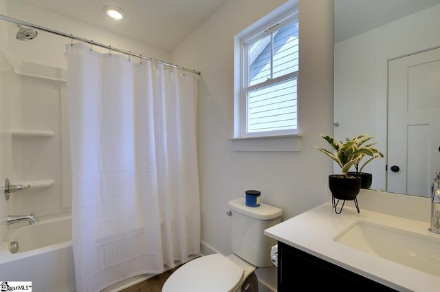 106 Moorish Circle, Fountain Inn, SC 29644