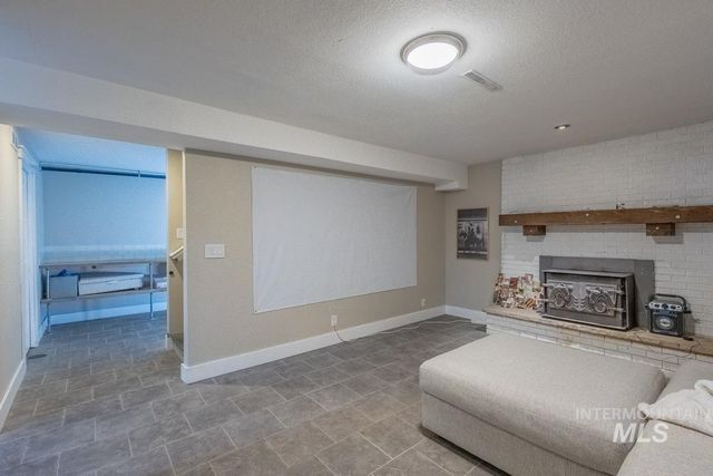 6701 W Kirkwood, Boise, ID 83709