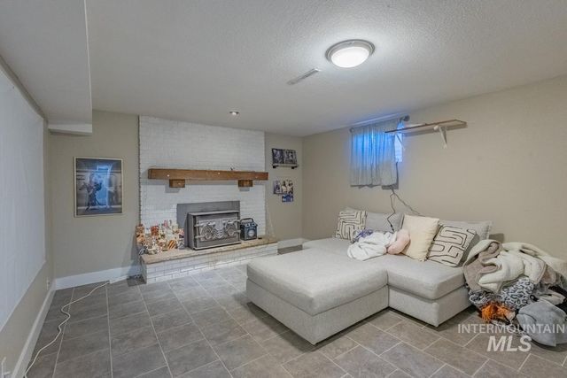 6701 W Kirkwood, Boise, ID 83709