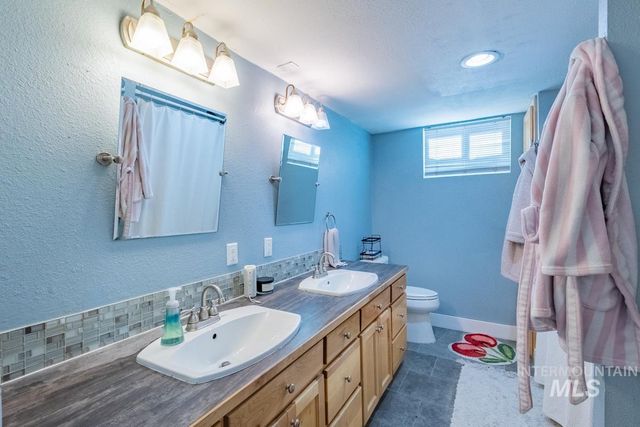 6701 W Kirkwood, Boise, ID 83709