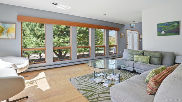 145 Osprey Nest Road, Greenport, NY 11944