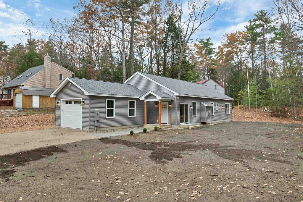 22 Sundorf Street, Moultonborough, NH 03254