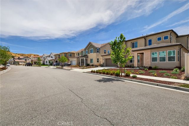 17728 Ridgeline Court A, Canyon Country, CA 91350