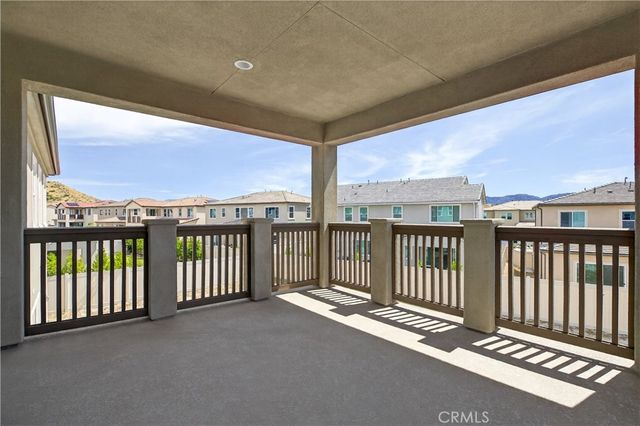 17728 Ridgeline Court A, Canyon Country, CA 91350