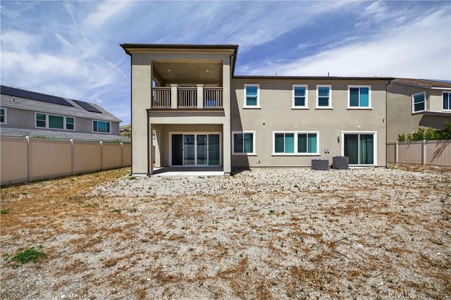 17728 Ridgeline Court A, Canyon Country, CA 91350