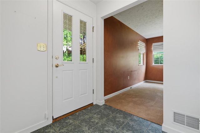 6419 Jefferson Pointe Cir, Jefferson Hills, PA 15025