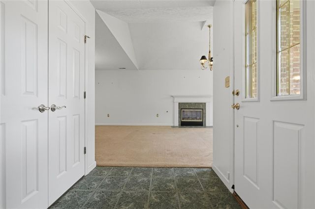6419 Jefferson Pointe Cir, Jefferson Hills, PA 15025