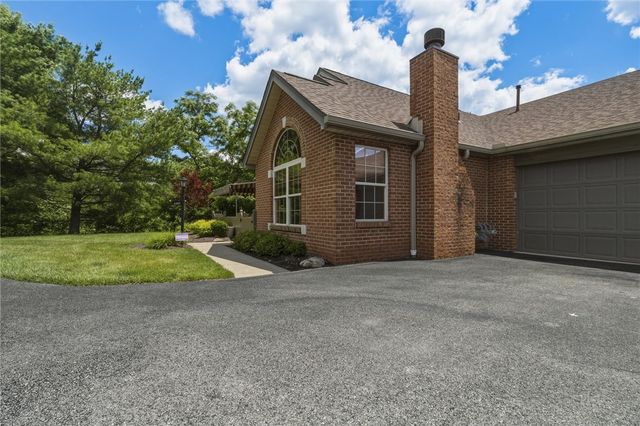6419 Jefferson Pointe Cir, Jefferson Hills, PA 15025