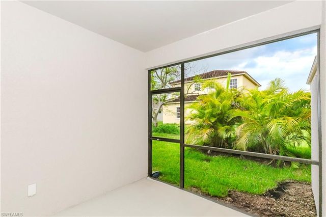 9099 Leatherwood LOOP, Lehigh Acres, FL 33936