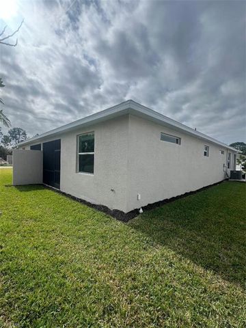 9099 Leatherwood LOOP, Lehigh Acres, FL 33936
