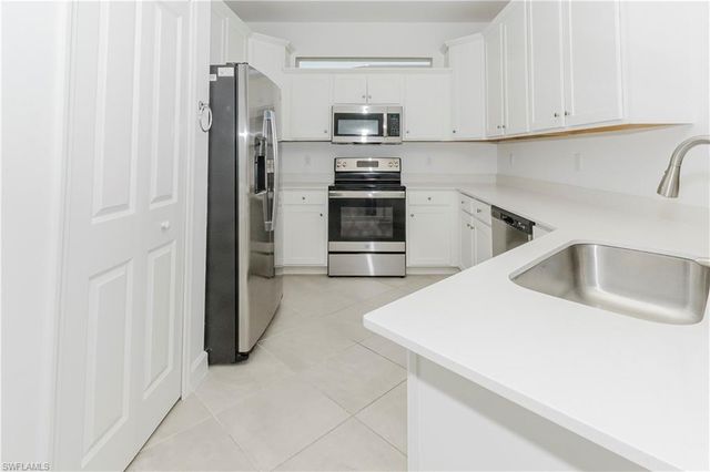 9099 Leatherwood LOOP, Lehigh Acres, FL 33936