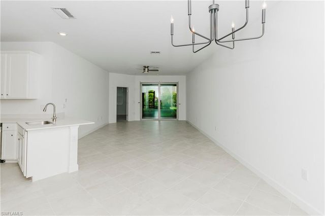 9099 Leatherwood LOOP, Lehigh Acres, FL 33936