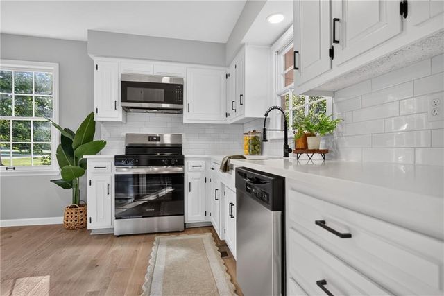 10610 W 170th Terrace, Overland Park, KS 66221